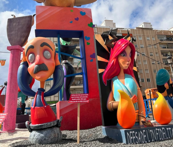 dissabte 15 de marcplanta de la nostra falla gran   societat contenta per abuncancia de cornamen  3   maximo ancho 2400 maxima altura 1800 