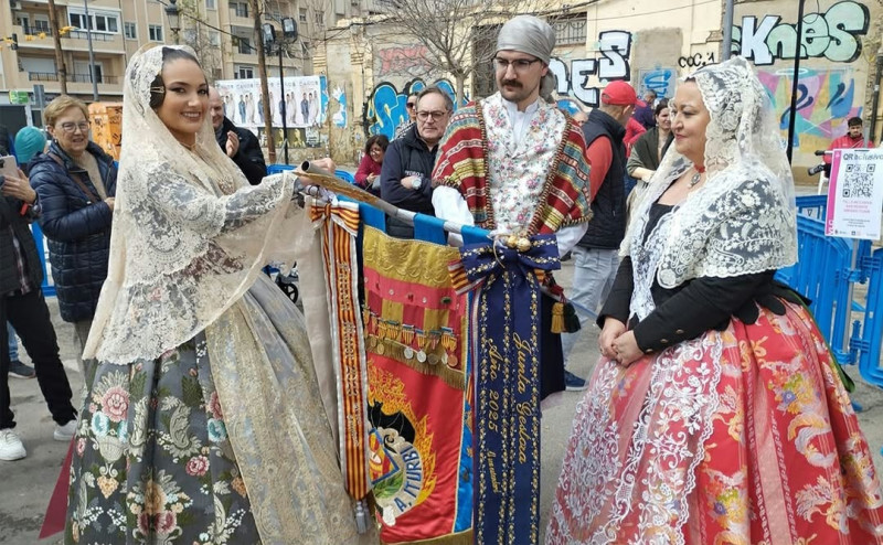 corbatins1  maximo ancho 2400 maxima altura 1800 