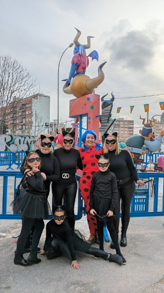 disfresses  maximo ancho 2400 maxima altura 1800 