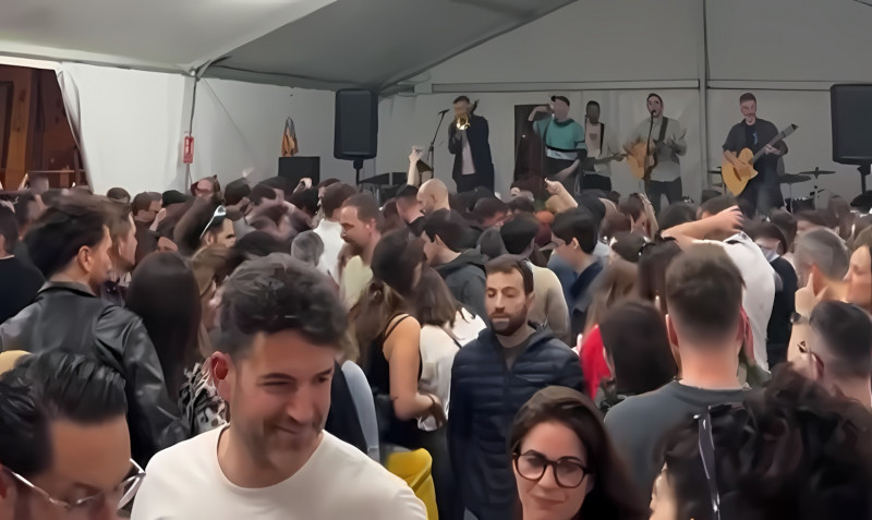 yanbu  maximo ancho 2400 maxima altura 1800 