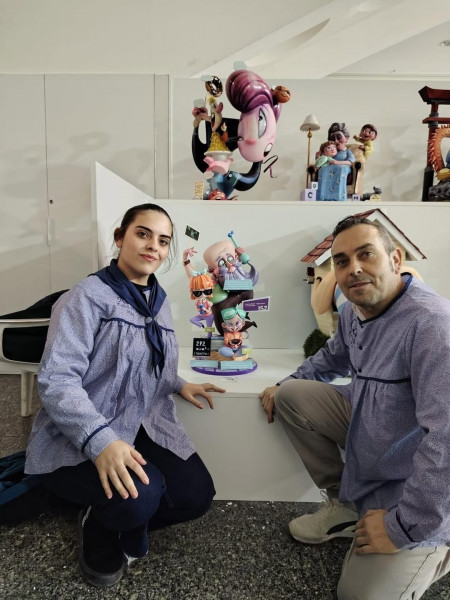 ja estem en  exponinot26   els nostres ninots ja estan brillant el l exposicio del ninot gracies  3 